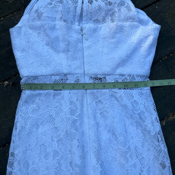 BCBGeneration White Lace Midi Halter Dress Size 2 NWOT - Picture 9 of 12